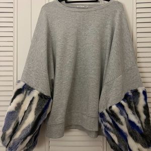 Zara sweatshirt